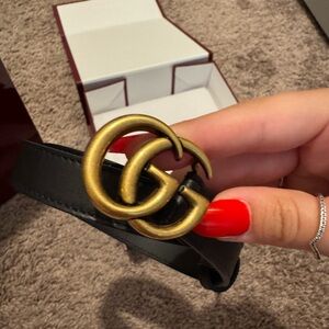 NEW Gucci Black Leather Belt with Gold Buckle